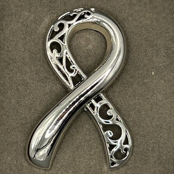 DEMDACO GIVEN PIN silver tone - Picture 3 of 4